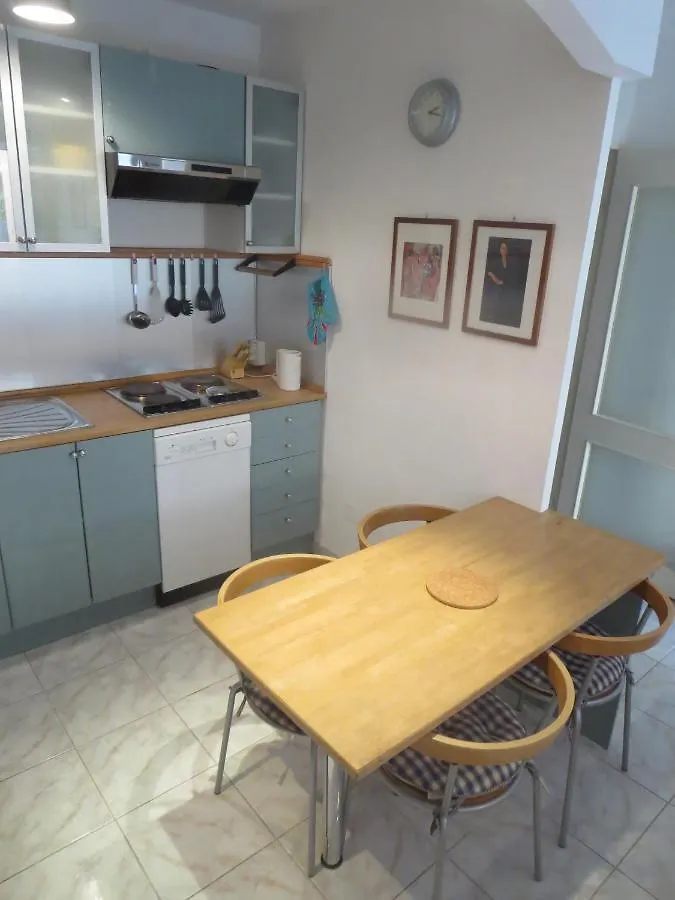 דירה Vieux Nice, Grand 2 Pieces Sur Jardins, Parking, Calme